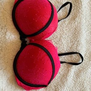 Victoria’s Secret bra